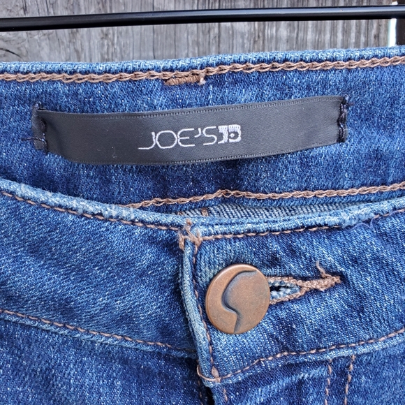 Joe's Jeans Distressed Jeans - Picture 8 of 10